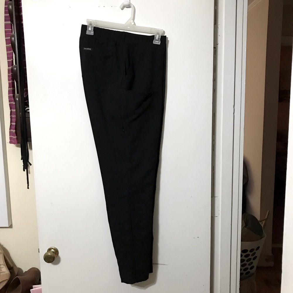 Jaanuu cargo scrub pants